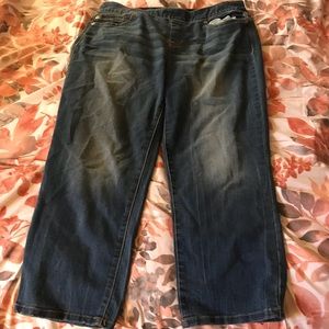 Woman’s capris